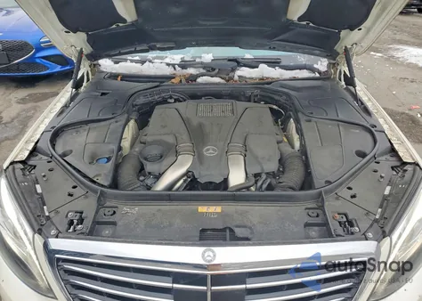 2015 Mercedes-Benz S 550 4Matic z USA, uszkodzony, nr VIN WDDUG8FB2FA081208